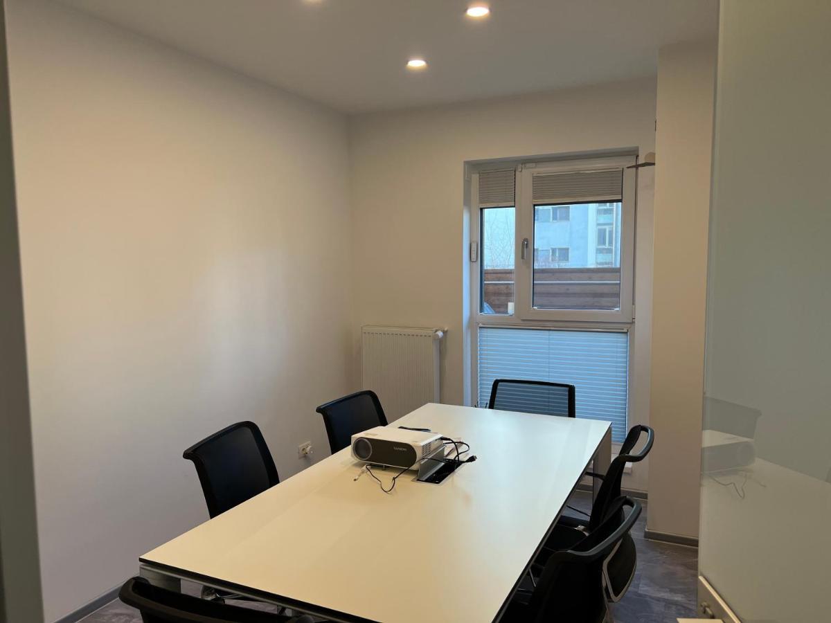 בוקרשט Luxury Westpark 2 Presidentialsuite With Lake View W4 מראה חיצוני תמונה