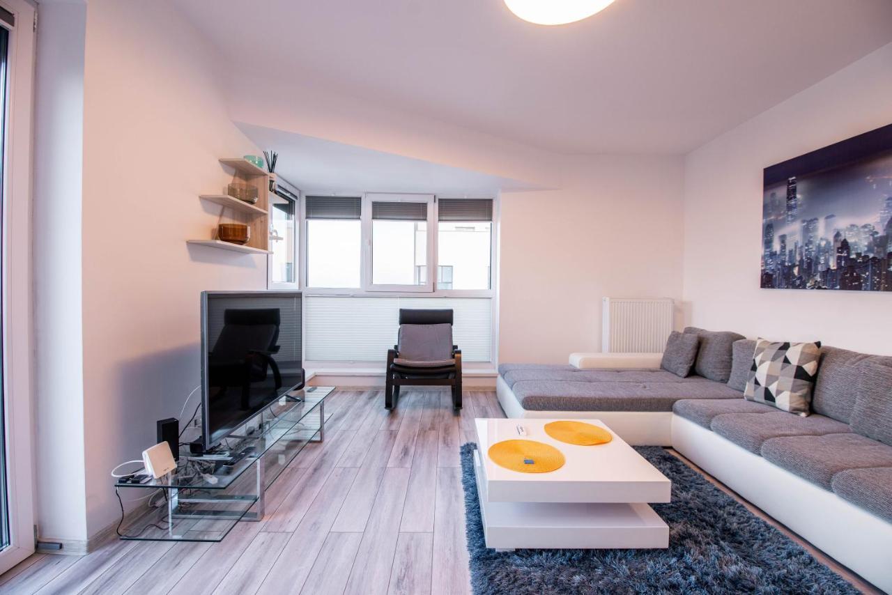 בוקרשט Luxury Westpark 2 Presidentialsuite With Lake View W4 מראה חיצוני תמונה
